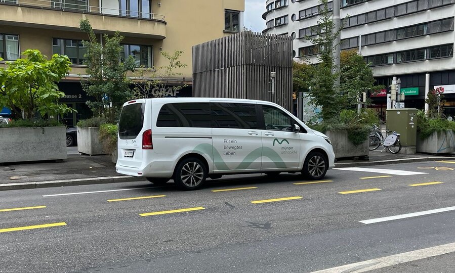 Münger Screen, Auto